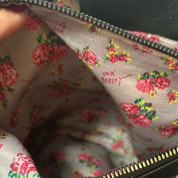 New-Betsey Johnson-Be Mine Tote Bag - Picture 9 of 9